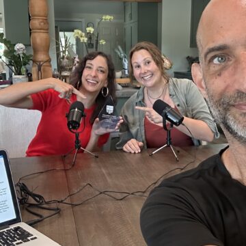585. 4Qs with Annie Girard & Diana Wright